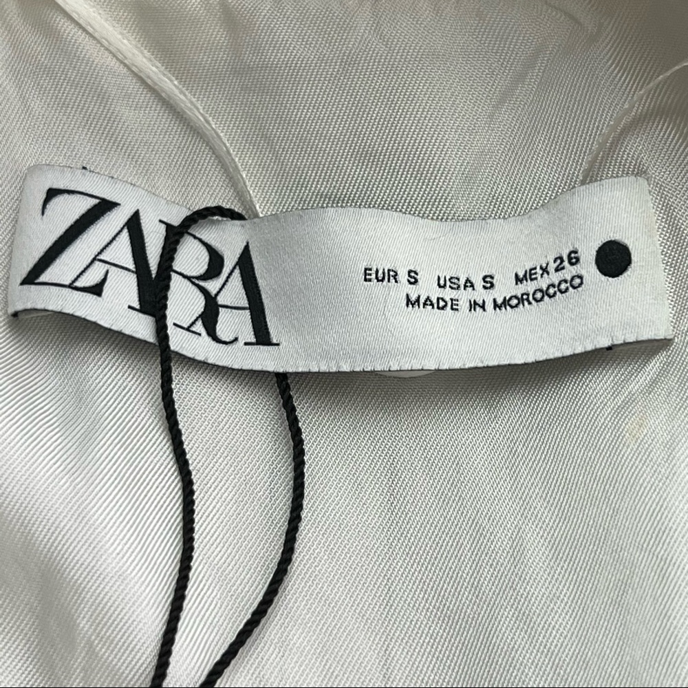 Zara Stripes White Black Women’s Criss Cross Long Sleeve Crop Top Size Small - Picture 7 of 7